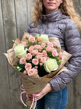 Букет цветов из:  Розы в Чехов-2
