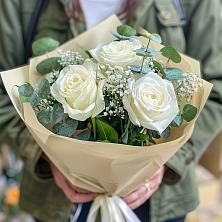 Букет цветов из:  Розы в Чехов-2